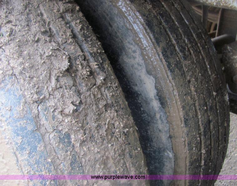 image for item 6957 1993 Timpte Super Hopper 40' grain trailer