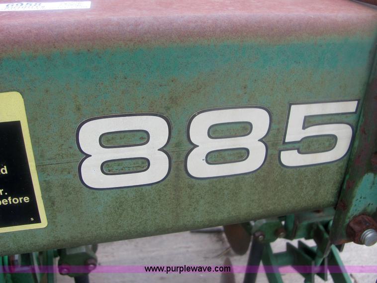 image for item 6958 John Deere 885 six row no-till cultivator