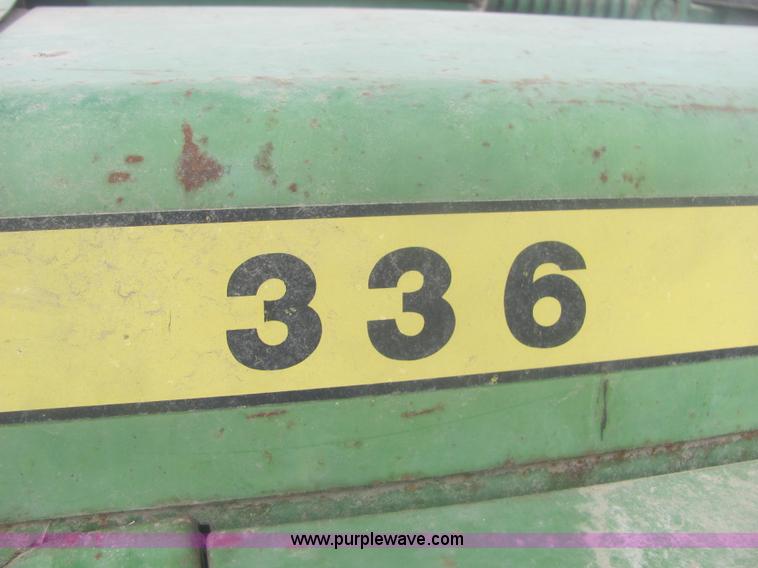 image for item 6981 John Deere 336 small square baler