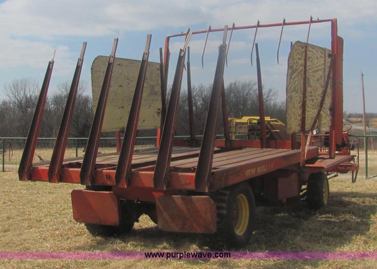 image for item 6983 New Holland 1047 self propelled small square stacker