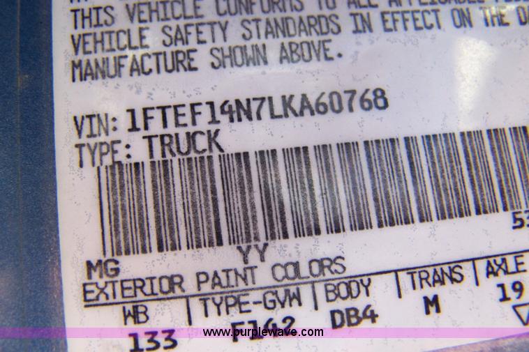 image for item 7316 1990 Ford F150 XLT Lariat pickup truck