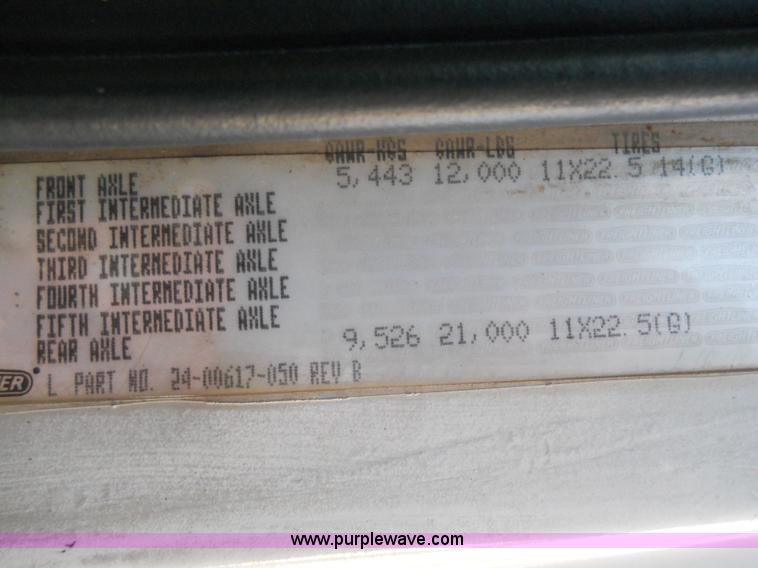 image for item 7815 1996 Freightliner FL70 semi truck