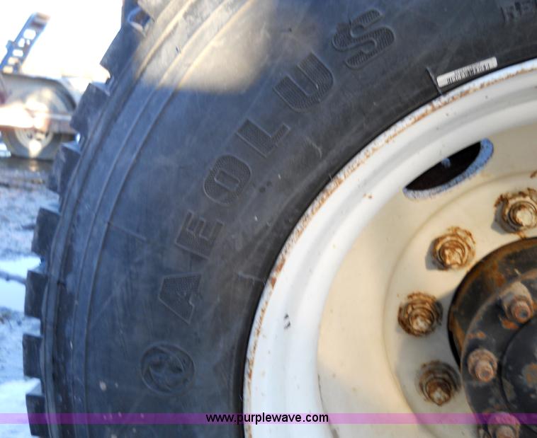 image for item 7815 1996 Freightliner FL70 semi truck