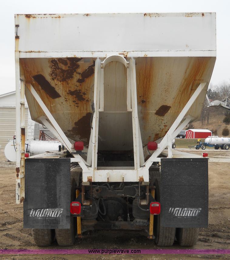 image for item 7819 1992 Kenworth K100E semi truck with hopper