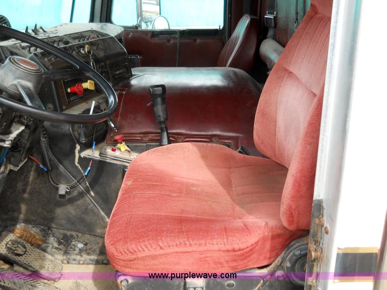 image for item 7819 1992 Kenworth K100E semi truck with hopper