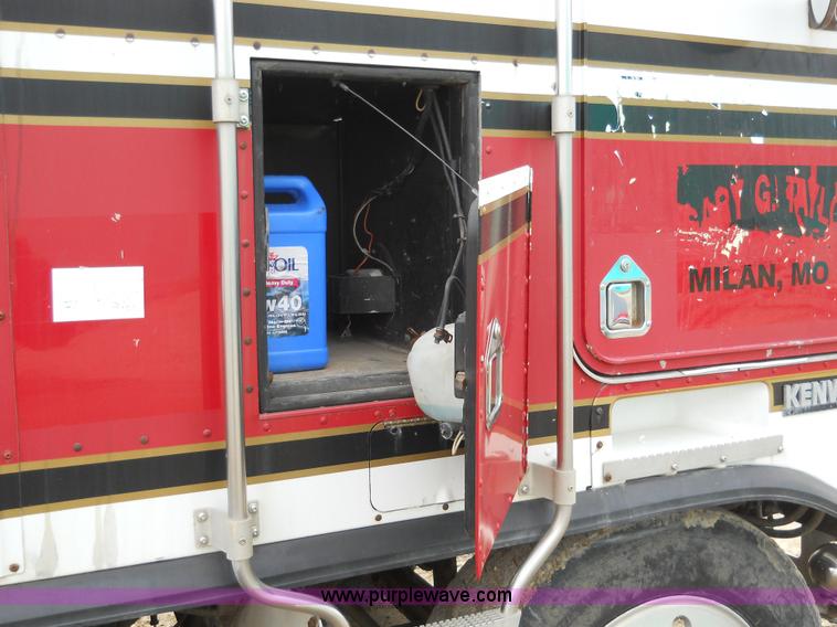 image for item 7819 1992 Kenworth K100E semi truck with hopper