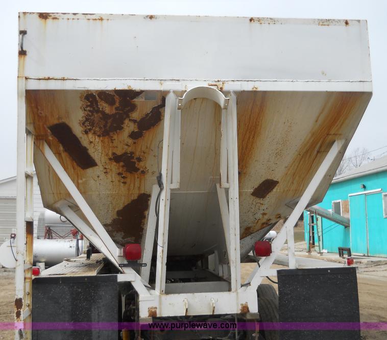 image for item 7819 1992 Kenworth K100E semi truck with hopper