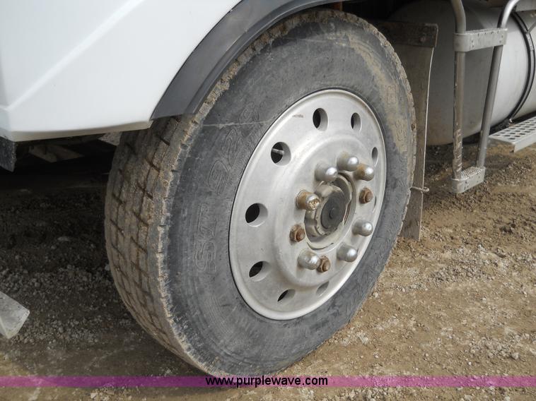 image for item 7819 1992 Kenworth K100E semi truck with hopper