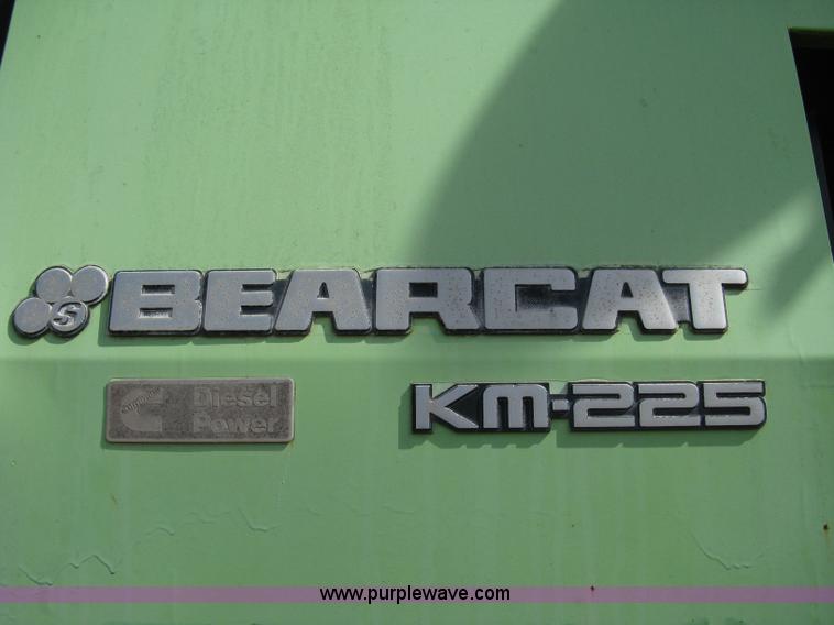 image for item 8039 1981 Steiger Bearcat KM-225 articulated tractor