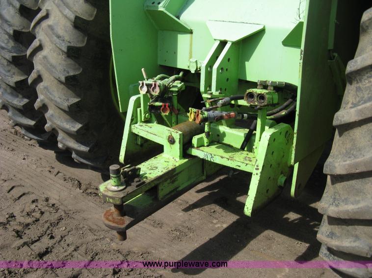 image for item 8039 1981 Steiger Bearcat KM-225 articulated tractor