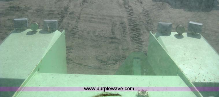 image for item 8039 1981 Steiger Bearcat KM-225 articulated tractor