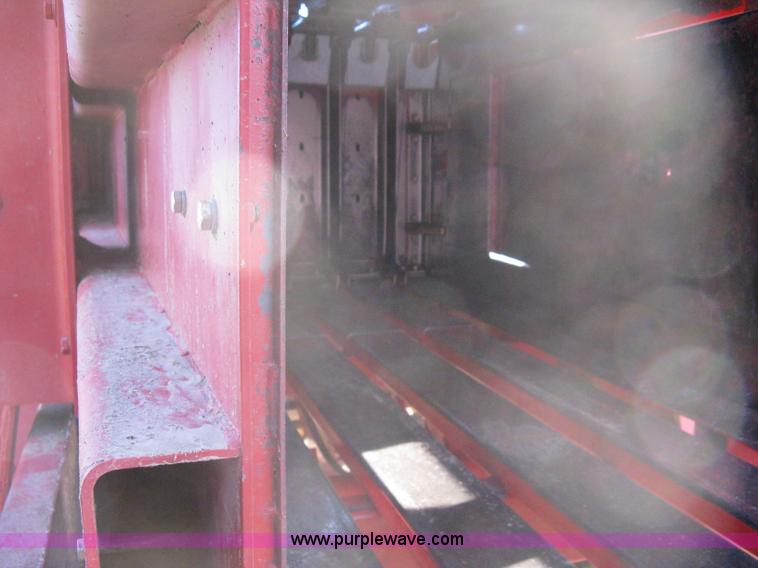 image for item 8040 1996 New Holland D2000 3x4 large square baler with accumulator