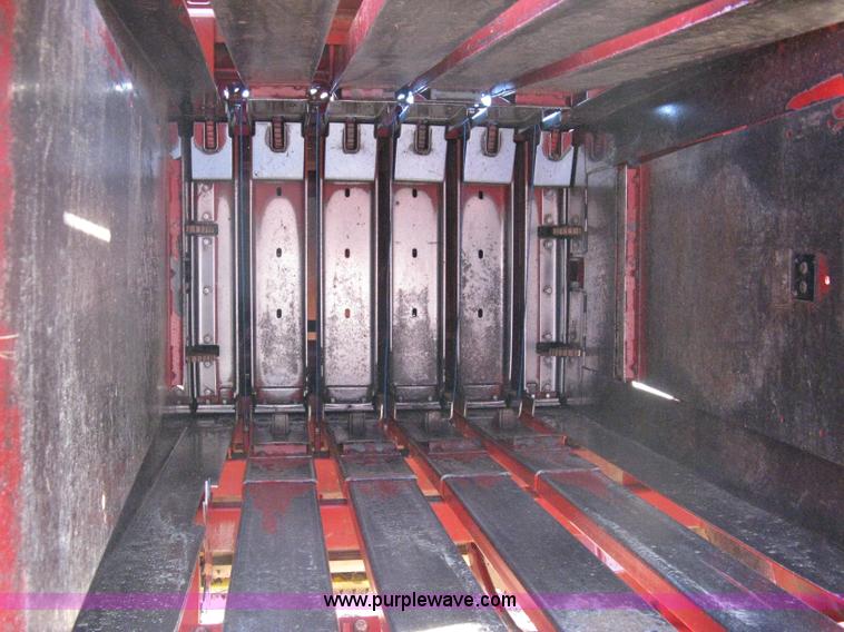 image for item 8040 1996 New Holland D2000 3x4 large square baler with accumulator