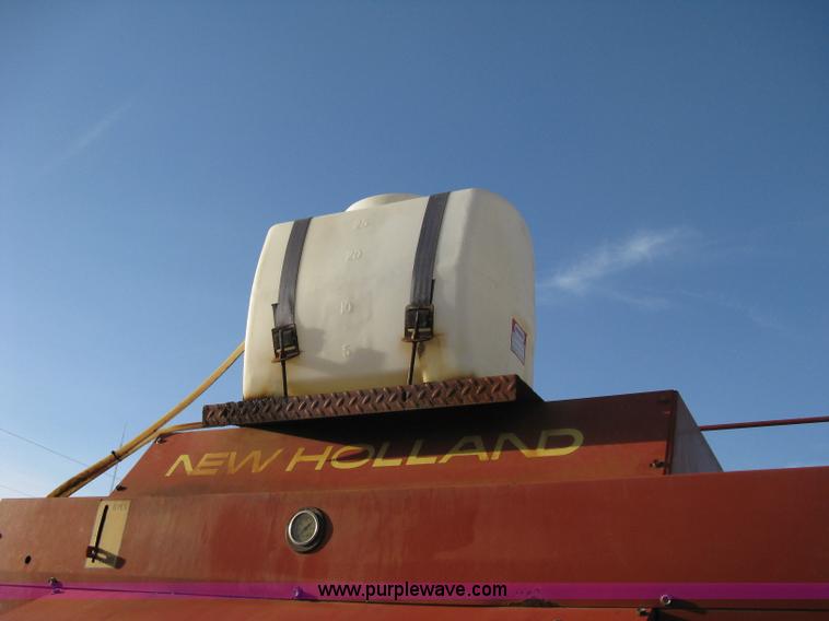 image for item 8040 1996 New Holland D2000 3x4 large square baler with accumulator