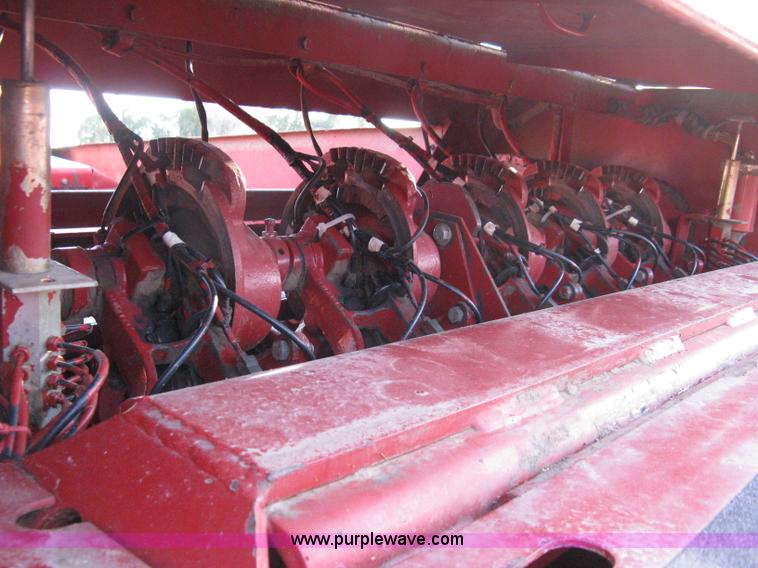 image for item 8040 1996 New Holland D2000 3x4 large square baler with accumulator