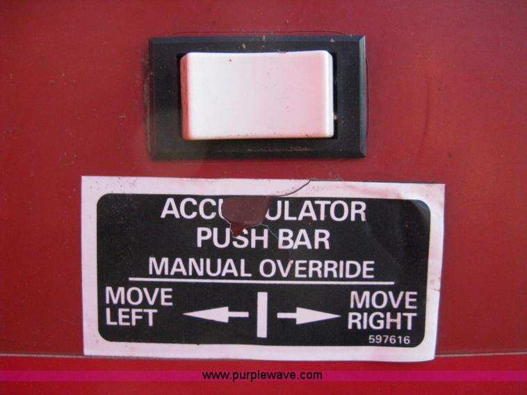 image for item 8040 1996 New Holland D2000 3x4 large square baler with accumulator