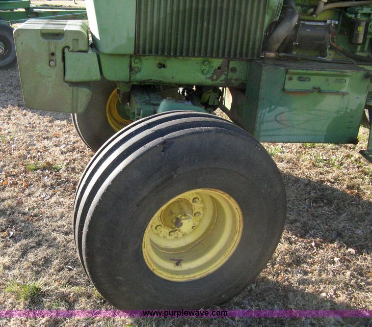 image for item 8077 John Deere 4630 tractor