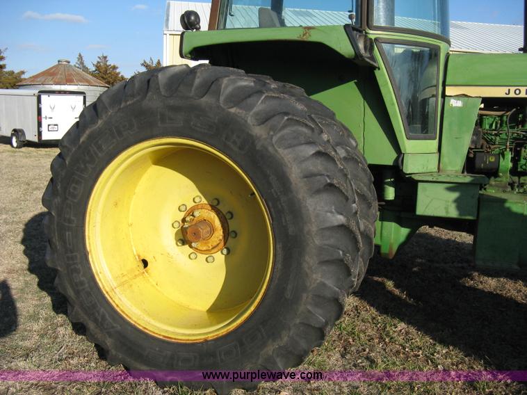 image for item 8077 John Deere 4630 tractor