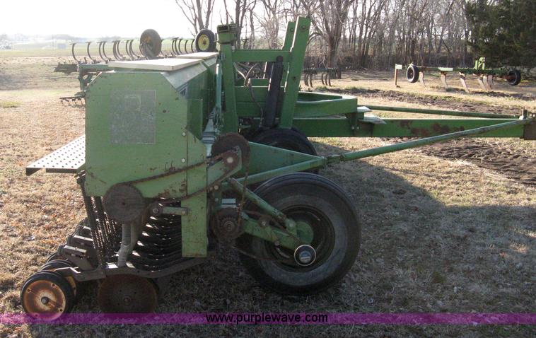image for item 8078 Great Plains fold in grain drill