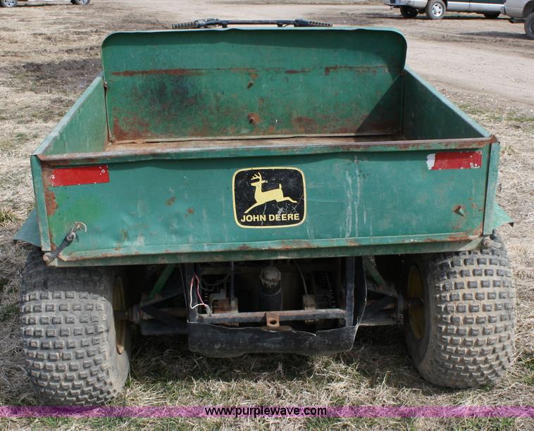 image for item 9958 John Deere AMT600 gator