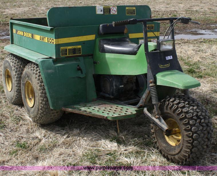 image for item 9958 John Deere AMT600 gator