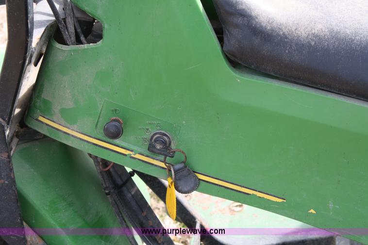 image for item 9958 John Deere AMT600 gator