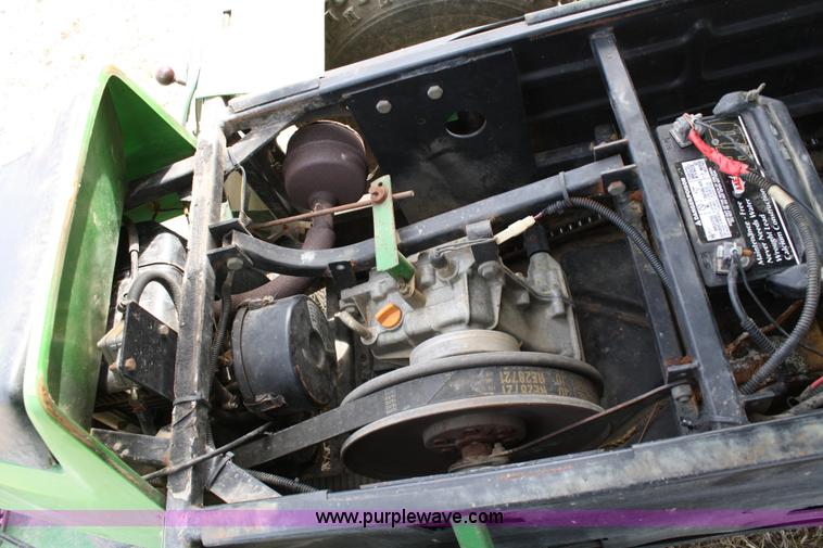 image for item 9958 John Deere AMT600 gator