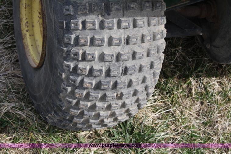 image for item 9958 John Deere AMT600 gator