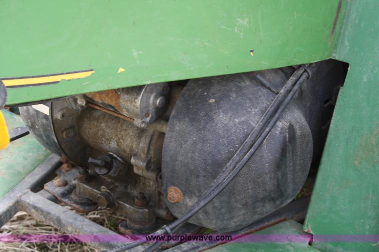 image for item 9958 John Deere AMT600 gator