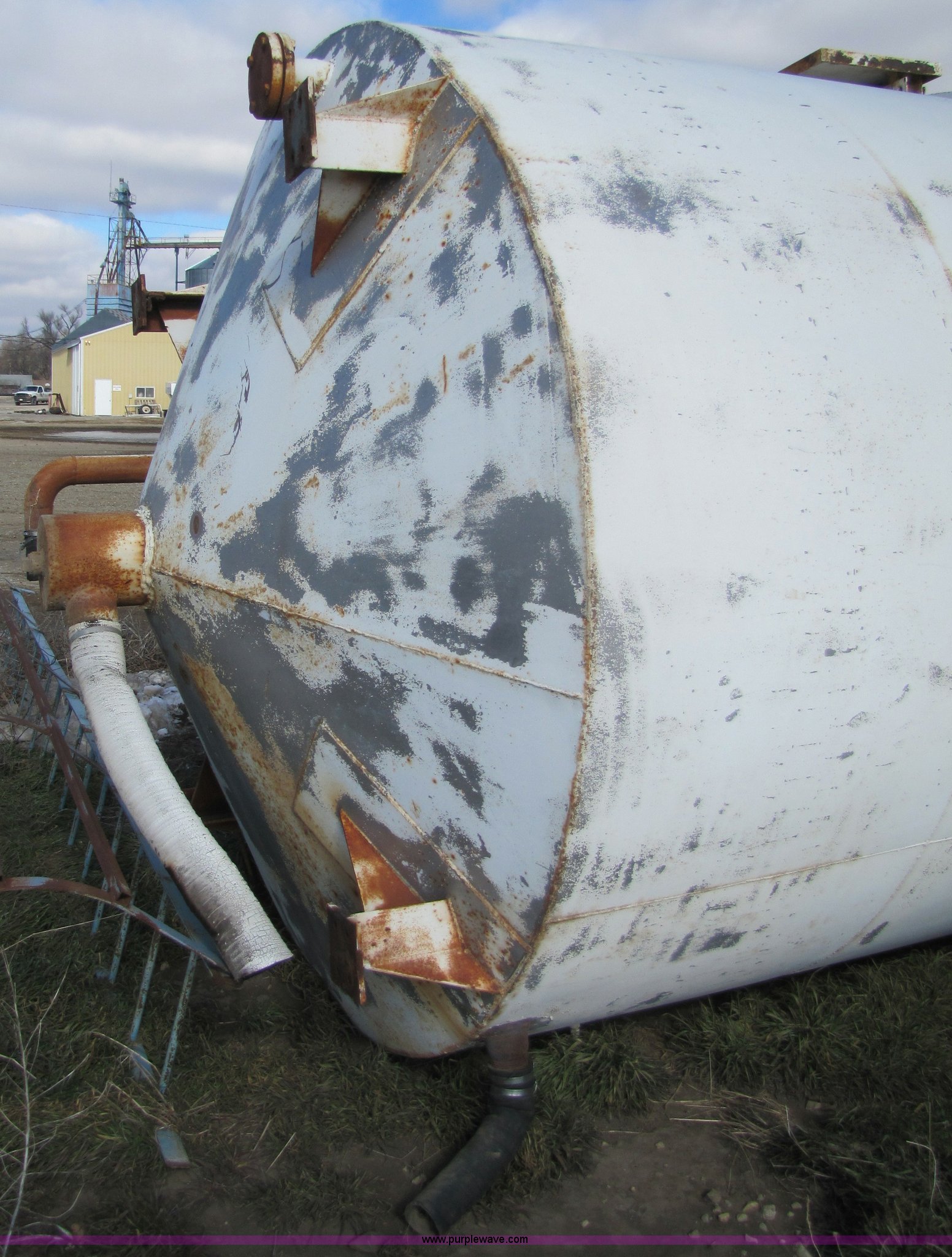 Stainless steel liquid fertilizer mixer tank in Bennington, KS Item