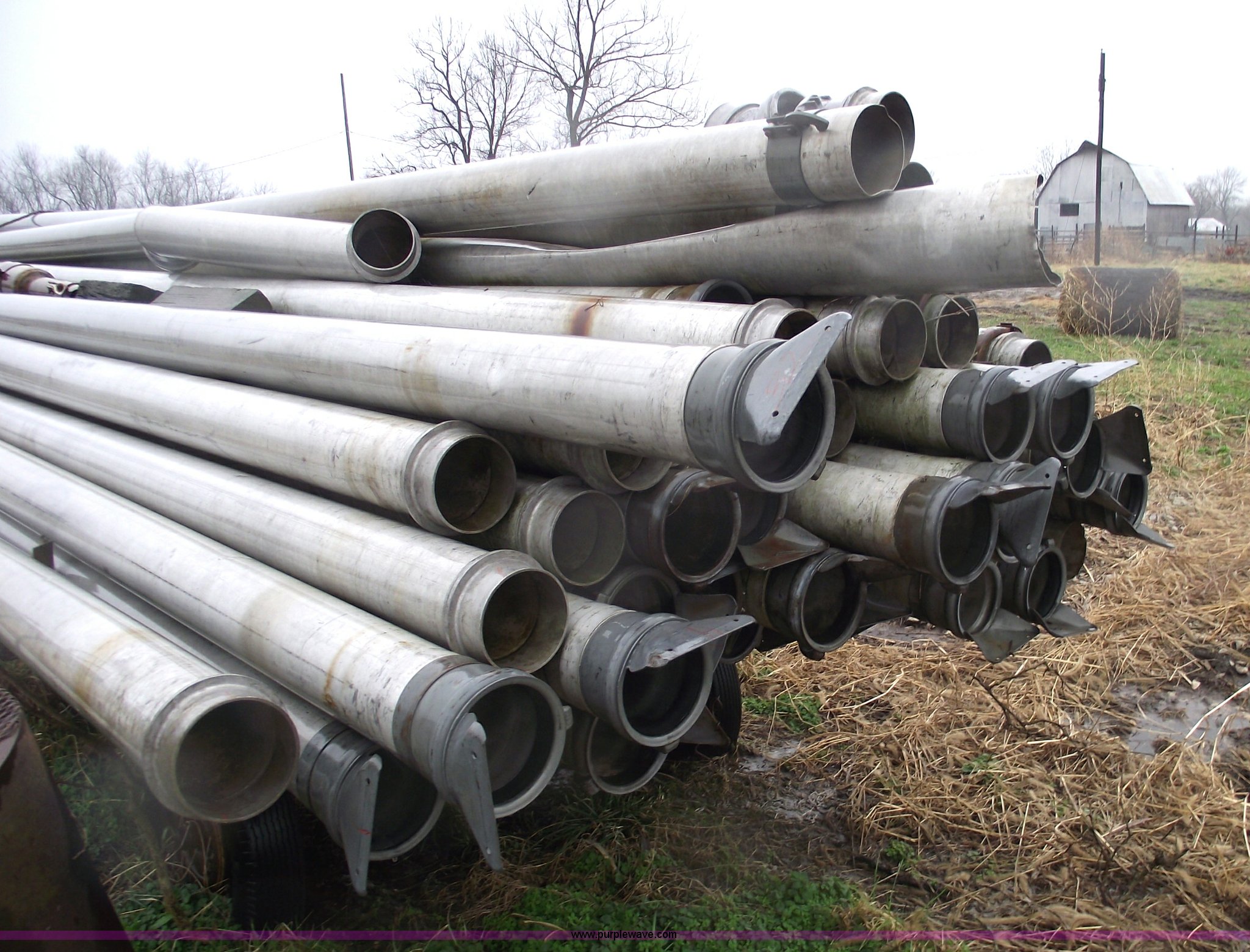Approximately 50 6" aluminum irrigation pipe 30' long in Humansville