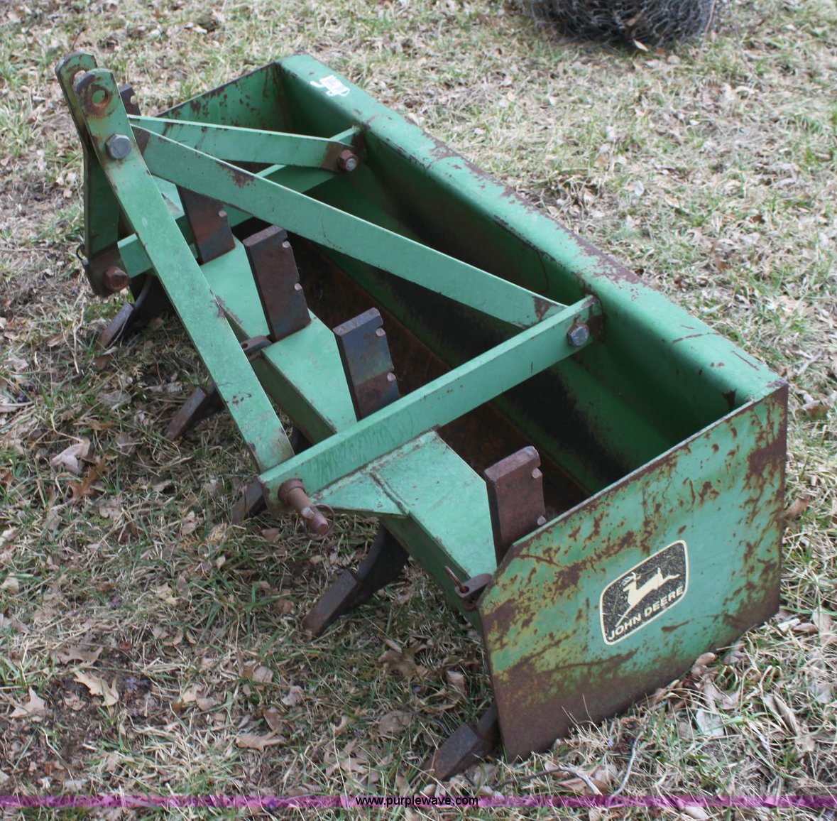 John Deere 40 box blade in Wichita, KS Item 6387 sold Purple Wave