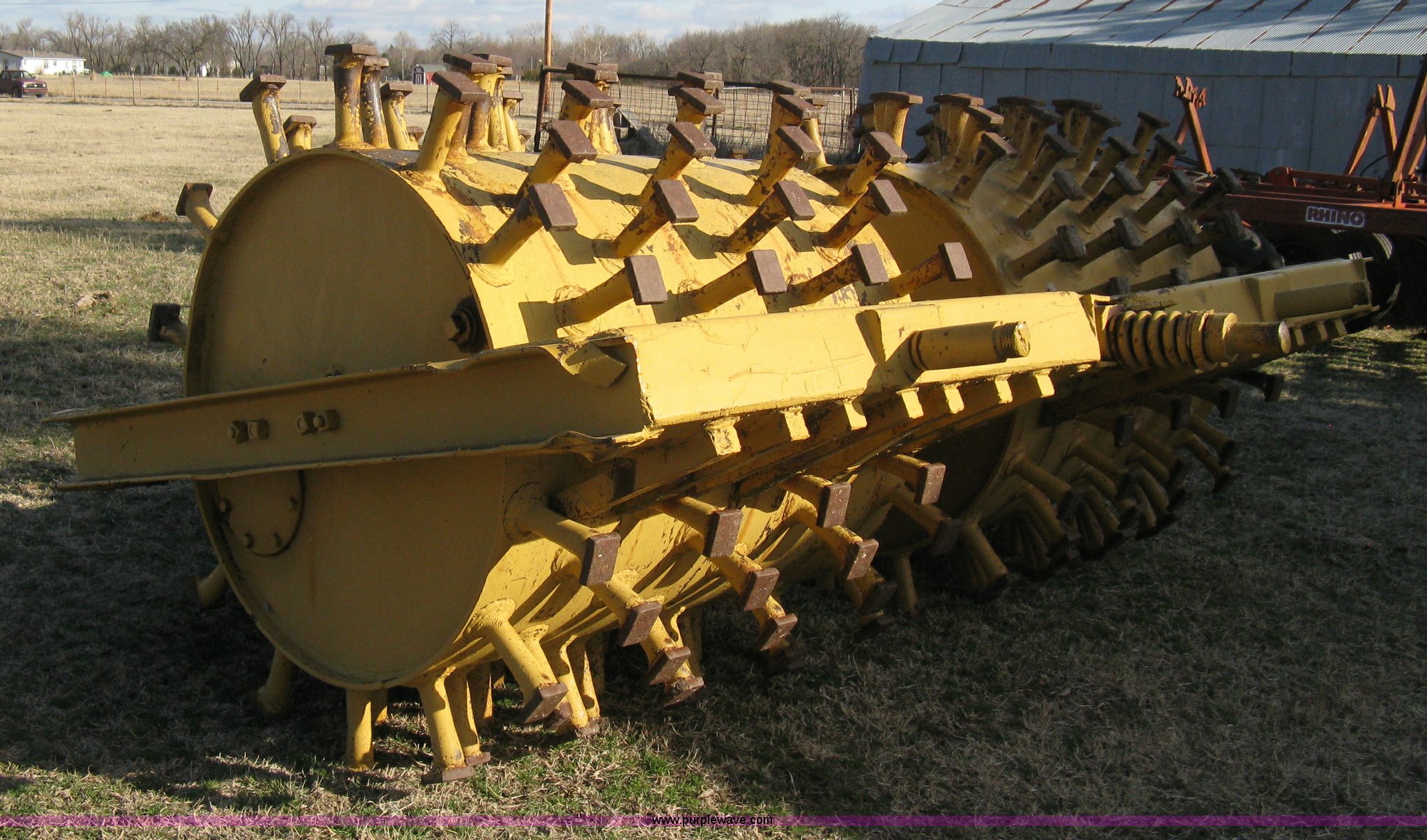 Sheeps foot roller in Haysville, KS Item 8071 sold Purple Wave