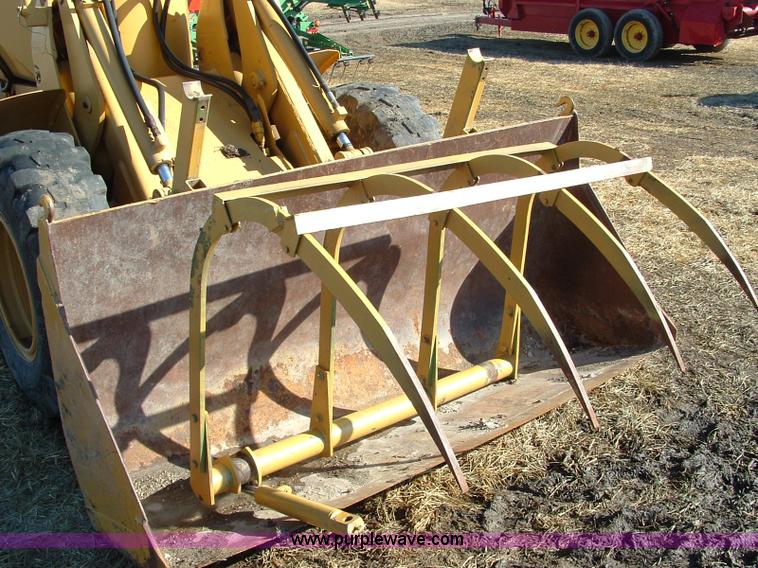 image for item 1000 1973 John Deere 544A wheel loader