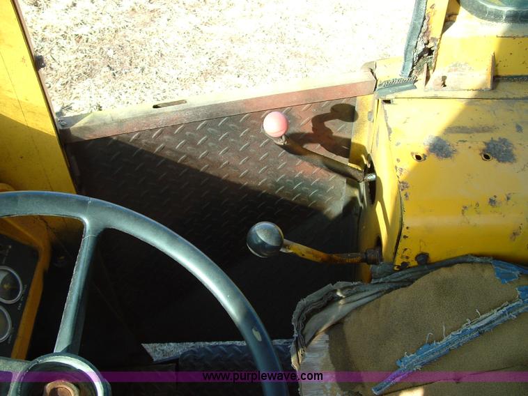 image for item 1000 1973 John Deere 544A wheel loader