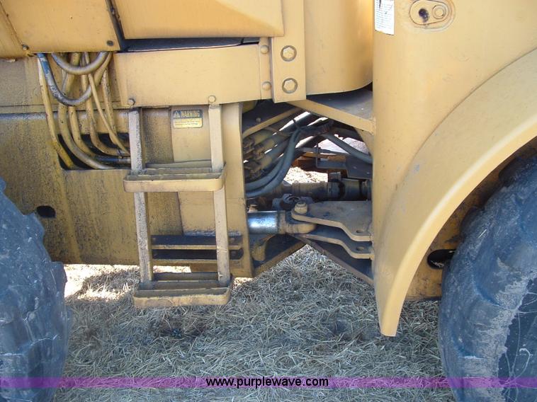 image for item 1000 1973 John Deere 544A wheel loader