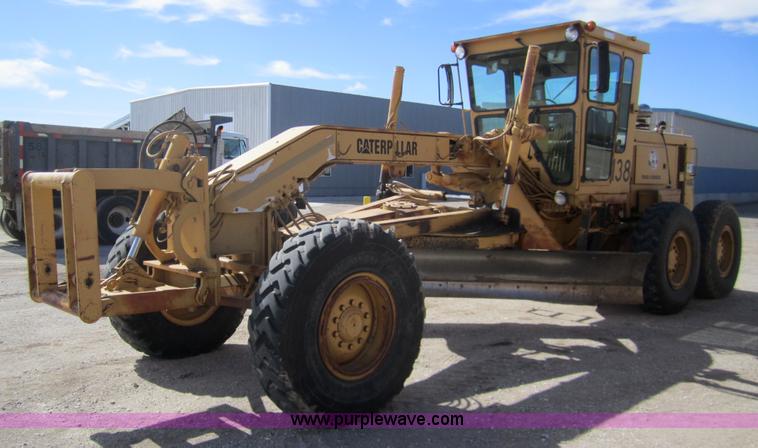 image for item 3221 1994 Caterpillar 140G motor grader