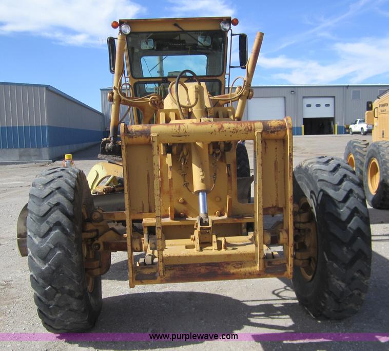 image for item 3221 1994 Caterpillar 140G motor grader