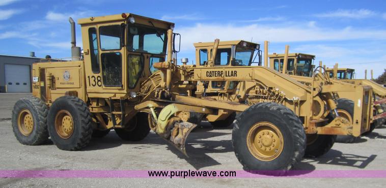 image for item 3221 1994 Caterpillar 140G motor grader