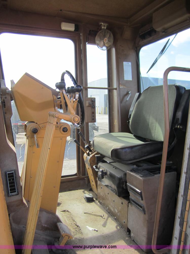 image for item 3221 1994 Caterpillar 140G motor grader