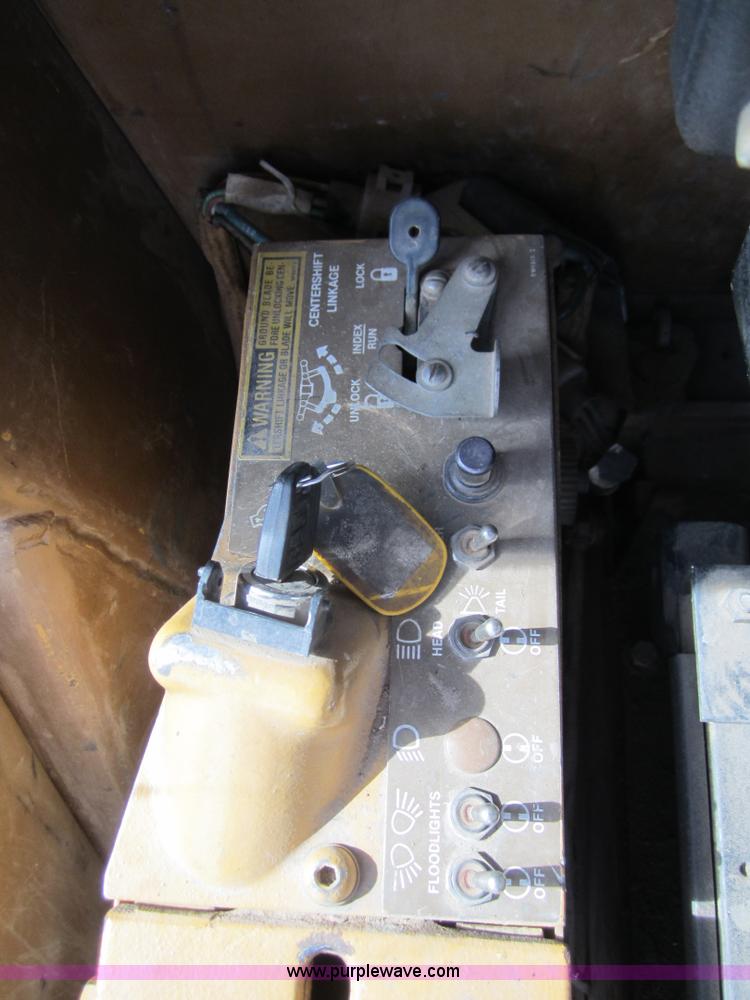 image for item 3221 1994 Caterpillar 140G motor grader