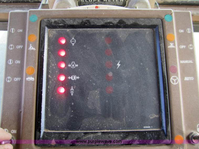 image for item 3221 1994 Caterpillar 140G motor grader