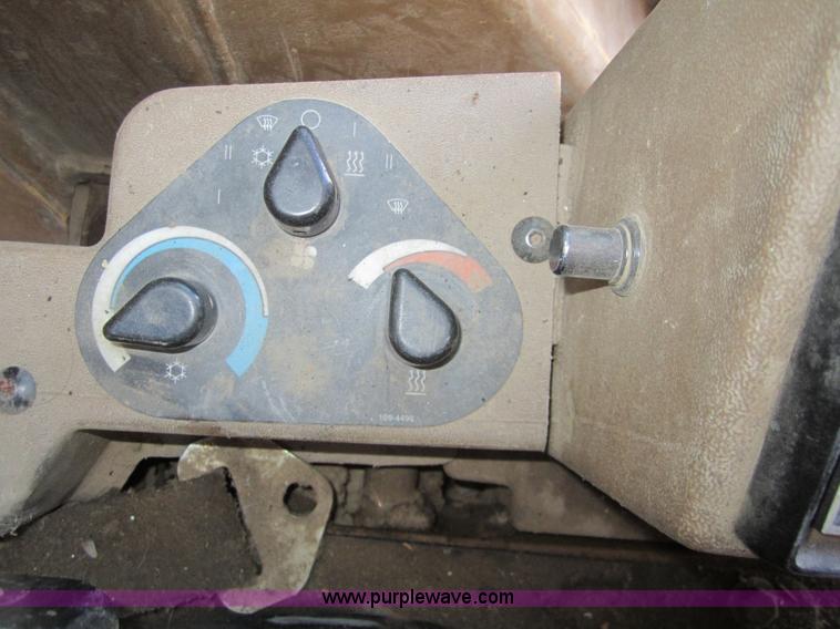 image for item 3221 1994 Caterpillar 140G motor grader