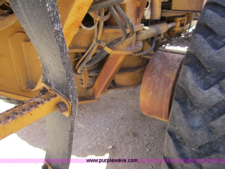 image for item 3221 1994 Caterpillar 140G motor grader