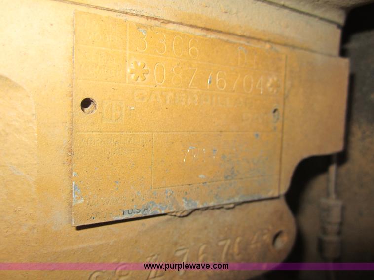 image for item 3221 1994 Caterpillar 140G motor grader