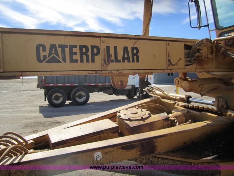 image for item 3221 1994 Caterpillar 140G motor grader
