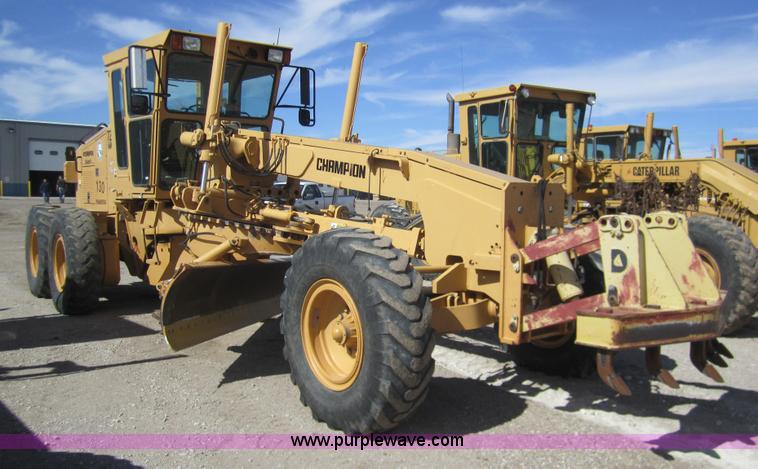 image for item 3222 1997 Champion 720AVHP motor grader