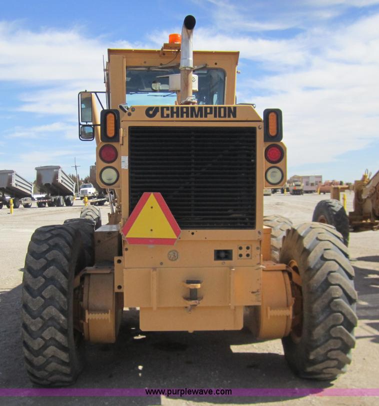 image for item 3222 1997 Champion 720AVHP motor grader