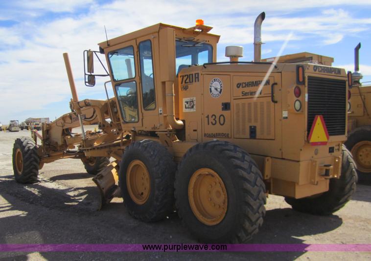 image for item 3222 1997 Champion 720AVHP motor grader