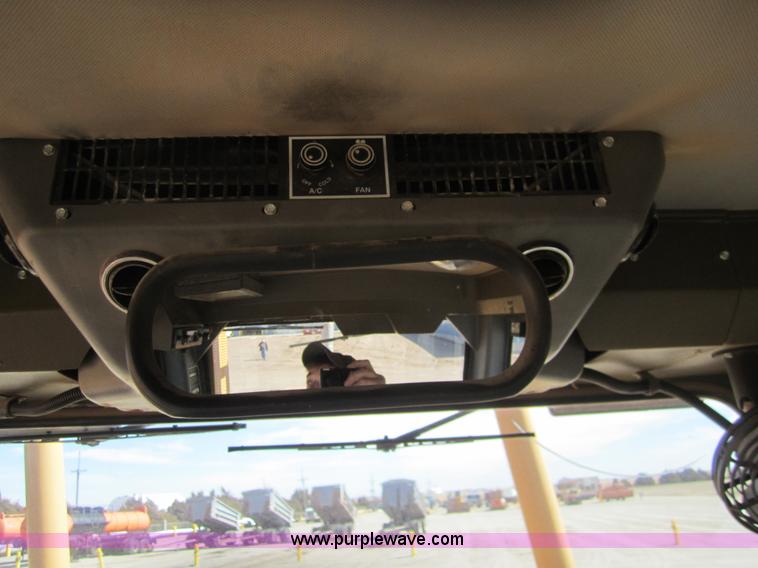 image for item 3222 1997 Champion 720AVHP motor grader